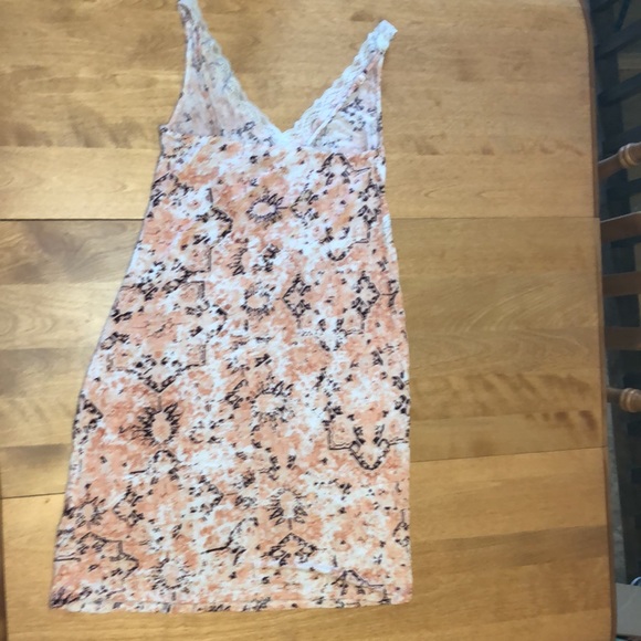 Ladies nightgown - Picture 2 of 3